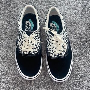 Unisex vans: women’s size 10.5, men’s 9